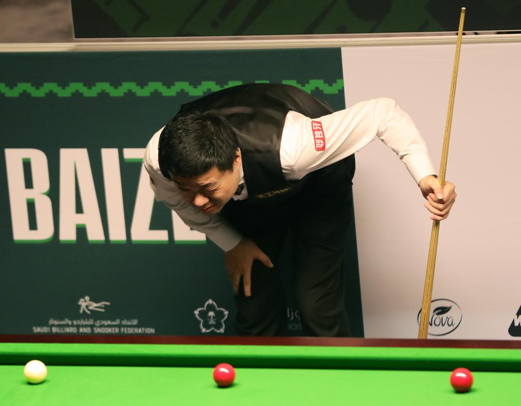 虽然仍有波 虽然仍有波