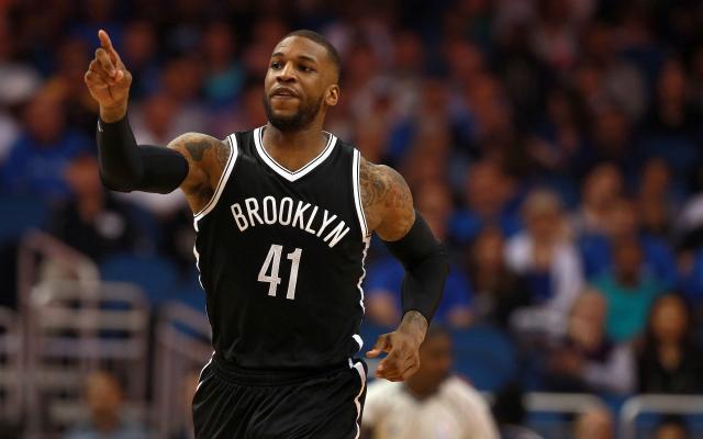 国王围绕萨 国王围绕萨